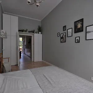 https://poznaska-apartment.poznan-hotels.com